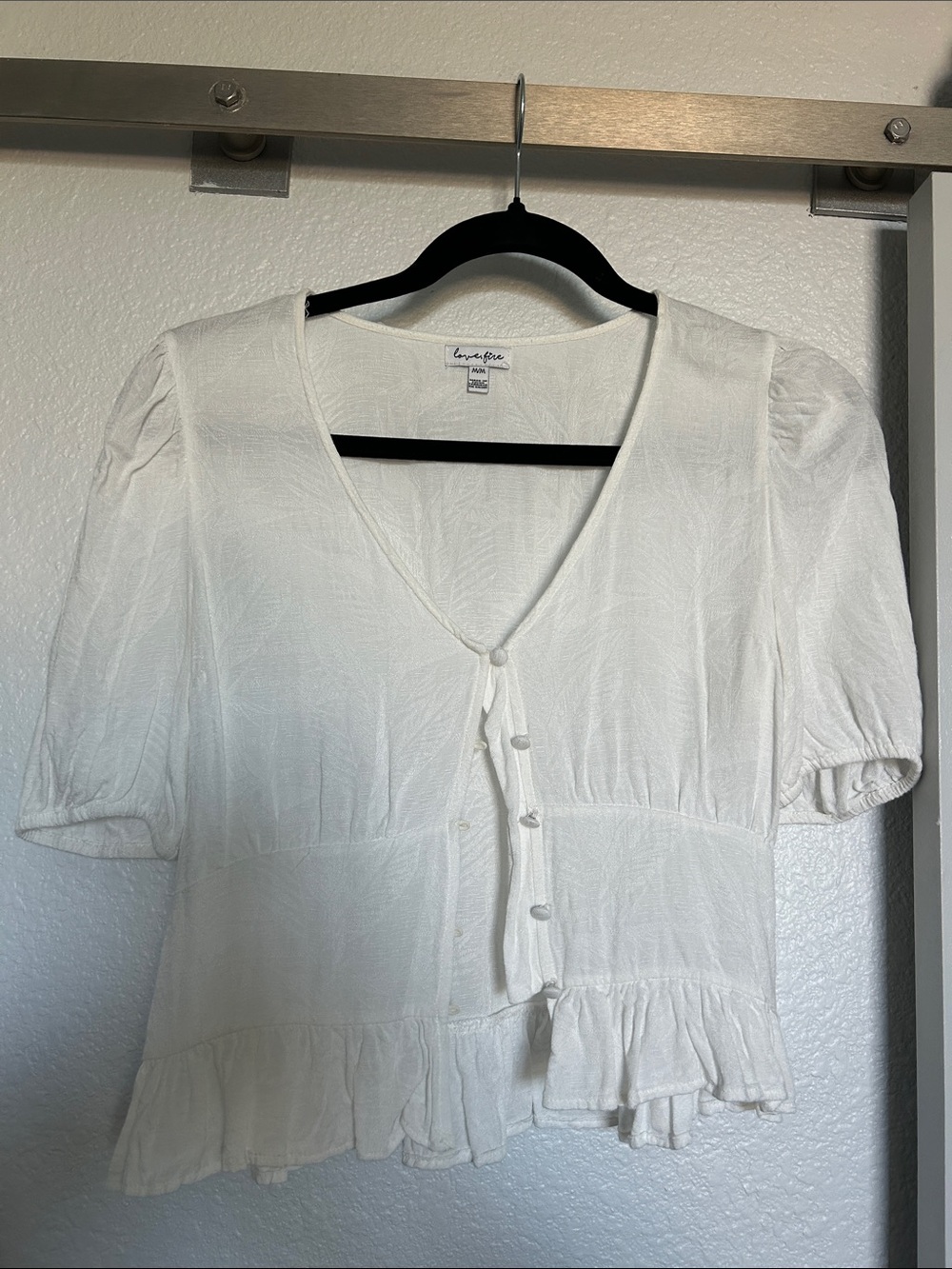 Love, fire White Ruffled Button-Front Top